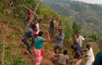 Dieciséis personas fueron capturadas como sospechosas de los brutales asesinatos. FOTO: Tomada de X @lejournalafrica