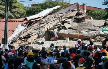 El terremoto de magnitud 7,4 que sacudió a Colombia dejó afectaciones en varias regiones del país, mientras continúan las labores de atención y recuperación. FOTO: Colprensa