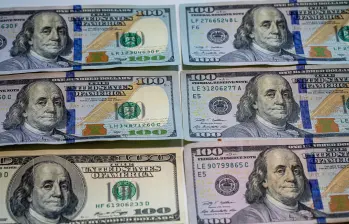 La apreciación del peso colombiano ha favorecido el poder adquisitivo de los hogares y reducido el costo de las importaciones, pero ha golpeado los ingresos de exportadores y receptores de remesas. FOTO EL COLOMBIANO