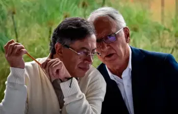 El presidente de la República, Gustavo Petro, y el ministro de Salud, Guillermo Jaramillo. FOTO COLPRENSA