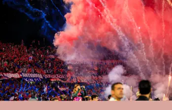 Los aficionados del cuadro rojo han acompañado al Medellín durante todo el semestre, incluso después de haber jugado la mayoría de sus encuentros de local con la plaza sancionada en el Clausura. Foto: Camilo Suárez