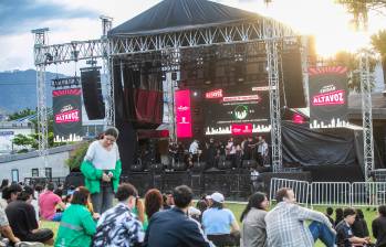 El evento comenzó muy temprano y a medida que pasaba el tiempo fue llenándose con más público. FOTO: Esneyder Gutiérrez