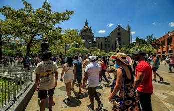 Antioquia es uno de los destinos turísticos preferidos por los extranjeros, en el primer semestre de 2024 el departamento paisa recibió un 27% más de visitantes. FOTO: Camilo Suárez