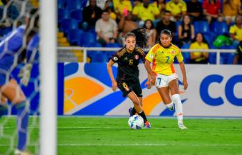 María Alejandra Baldovino es la goleadora del Sudamericano. El nuevo talento del fútbol femenino se lució ante Perú. FOTO cortesía fcf