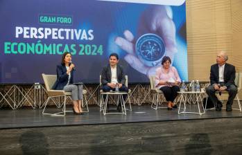 Expertos discutieron el futuro del país durante el Gran Foro Perspectivas Económicas 2024, de EL COLOMBIANO. Eafit y la Cámara de Comercio de Medellín. FOTO CARLOS VELÁSQUEZ