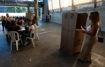 La segunda vuelta presidencial está programada para el próximo domingo 21 de junio. FOTO: MANUEL SALDARRIAGA QUINTERO.