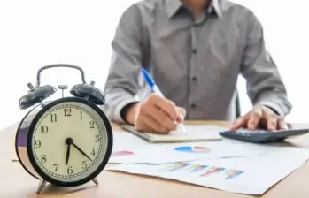 Aunque algunas empresas lo aplican, la compensación con descanso es contraria a la ley. FOTO: SHUTTERSTOCK