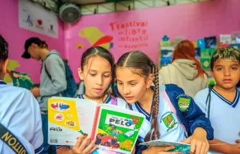 La estrategia priorizará el fortalecimiento de las bibliotecas escolares y la formación docente. Foto Camilo Suárez. 