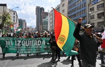 Tras el fallido golpe de Estado, Bolivia elevó aún más la tensión en el país, agobiado por la falta de dólares y combustible. FOTO: AFP.