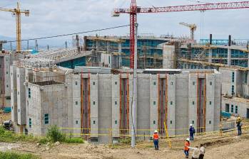 Las celdas de cinco pabellones ya alcanzaron el cuarto nivel de construcción. Foto: cortesía Alcaldía de Medellín.