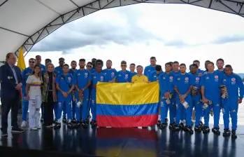 La selección Colombia partió esta semana rumbo al Mundial 2026. En el evento de despedida estuvo el presidente Gustado Petro, acompañado de su hija Antonella. FOTO: PRESIDENCIA