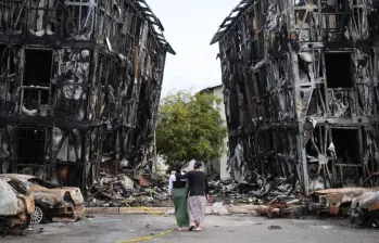 La tragedia provocada por los terremotos superó capacidad de hospitales y morgues. Familias aún no identifican la totalidad de los cuerpos encontrados. Foto: Jesus Vargas/Getty Images