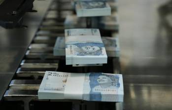 Para algunos analistas, uno de los contrapesos más importantes que ha influido en la dirección del dólar es el cambio de visión del Banco de la República. FOTO: Colprensa