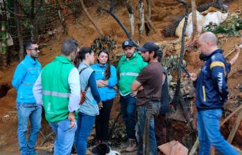 Hasta ahora los funcionarios de la Alcaldía de Medellín han realizado 161 recorridos de inspección por los seis cerros tutelares de la ciudad. FOTO: Cortesía Alcaldía de Medellín