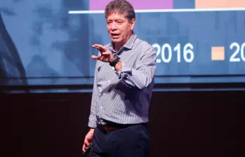 Bruce Mac Master, presidente de la Andi, advirtió que la industria manufacturera sigue estancada, con ventas en caída y una recuperación aún débil en producción. FOTO EL COLOMBIANO