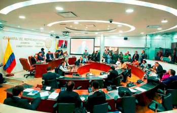Esto es lo que dicen los polémicos artículos aprobados sobre funciones de las Adres. Foto: Colprensa. 