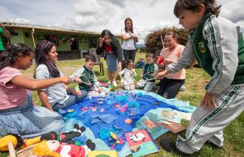 En la vereda El Sabanazo, de Santa Rosa de Osos, actualmente se benefician 25 familias del programa Palabras Viajeras, las cuales se dedican a las actividades del campo y la ganadería. FOTOS Esneyder Gutiérrez 