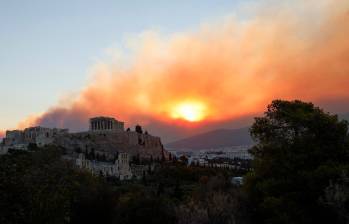 Según las autoridades este es el peor incendio forestal del año en Grecia, hasta el momento solo se ha reportado una víctima mortal. Foto: GETTY