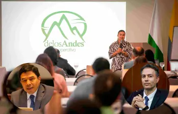 Asamblea en Medellín aprobó, por unanimidad, el acuerdo que permitirá reactivar la Cooperativa de Andes tras cinco años de intervención. Casi 4.000 familias cafeteras esperan que esta reactivación marque el inicio de una recuperación económica en el Suroeste. En los detalles, de derecha a izquierda: Óscar Hurtado y Daniel Quintero. FOTO Cortesía y Colprensa.