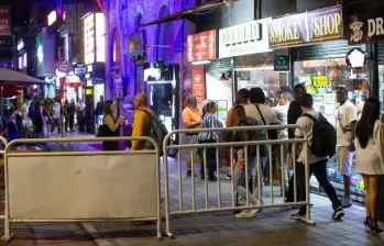 El decreto que fue suspendido permitía a ciertos establecimientos comerciales nocturnos extender sus horarios. Foto: Esneyder Gutiérrez Cardona