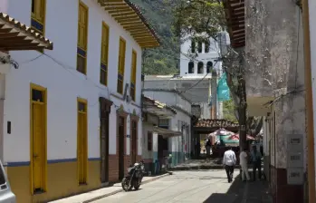 La comunidad rechazó que este tipo de actos crueles sigan ocurriendo en el departamento, en especial cuando son muertes por envenenamiento. FOTO: Esneyder Gutiérrez