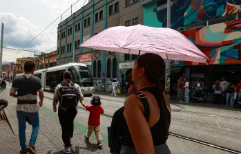 Por estos días en Medellín también se han sentido las altas temperaturas. FOTO Manuel Saldarriaga
