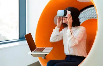 El 58% de los trabajadores colombianos considera tener un conocimiento básico en IA. FOTO suministrada por WeWork