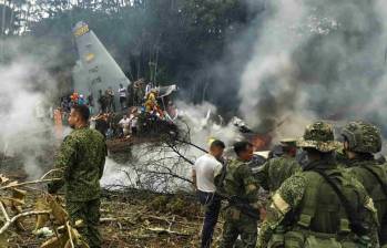 Tripulación del avión Hércules accidentado en Putumayo, cuyos nombres fueron revelados en medio de las labores de rescate. FOTO: AFP. 
