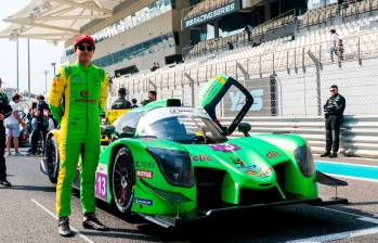 Henry Cubides quedó tercero en las 4 horas de Cataluña. La próxima carrera para el colombiano será en Castellet, Francia, el domingo 3 de mayo. El colombiano porta el número 13. FOTO CORTESÍA