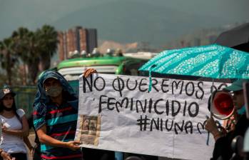 Los colectivos feministas denunciaron la agresión por parte del europeo en las movilizaciones del pasado fin de semana en Medellín. FOTO: CAMILO SUÁREZ