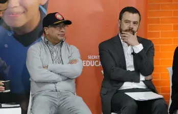 De izquierda a derecha, el presidente de la República Gustavo Petro y el alcalde de Bogotá Carlos Fernando Galán. FOTO: (Colprensa - Catalina Olaya ) 
