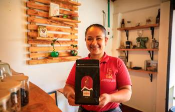 Café de Güíntar vende sus productos en Medellín, pero sus mejores clientes son los habitantes del corregimiento, donde es un emblema del territorio. FOTO CAMILO SUÁREZ