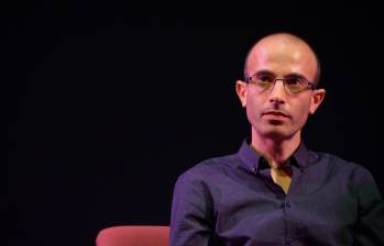 Para el escritor Yuval Noah Harari, la IA podría ser “una gran psicópata manipuladora”