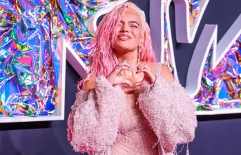 Karol G fue la invitada sorpresa para el tercer concierto de Bad Bunny en Medellín. Ambos artistas comparten la misma empresa de manejo. Foto Depositphoto. 