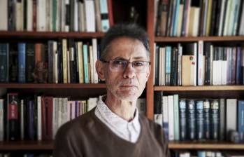 “Escribí esta novela, El jardín del mundo, para poner mi posición frente a España”: Pablo Montoya