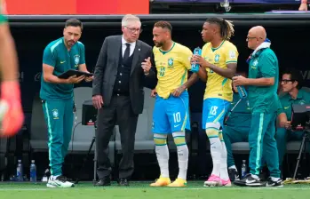 El italiano Carlo Ancelotti no pudo darle el título mundialista a Brasil en 2026. FOTO: GETTY
