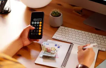 Expertos recomiendan priorizar el pago de deudas antes de pensar en inversiones o gastos decembrinos. FOTO: CORTESÍA