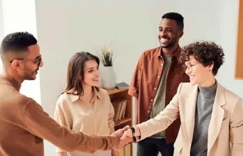 Cada vez más trabajadores sienten que el esfuerzo ya no basta para asegurar un futuro estable. FOTO: GETTY