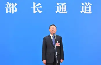 El exministro de Agricultura chino en una intervención, en ese entonces, en la quinta sesión de la XIII Asamblea Popular Nacional en Beijing, capital de China. FOTO: AFP
