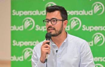 El suiperintendente Luis Carlos Leal define la decisión del Gobierno de no elevar la UPC y dice que aún no hay decisiones sobre los retiros. Foto: Cortesía. 