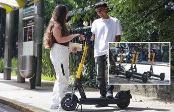 Las patinetas ya circulan por la Avenida El Poblado e incluso cerca del Jardín Botánico. Se seguirán expandiendo. FOTO: Manuel Saldarriaga