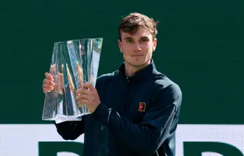 Jake Draper fue el campeón del Indian Wells 2025. Jugará los cuartos de final después de eliminar a Novak Djokovic. FOTO: GETTY