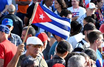 Entre algunas de las personas liberadas se encuentran veteranos opositores del régimen cubano. FOTO (Xinhua) 