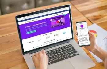 Contadia.com ofrece capacitaciones gratuitas, masterclasses, cursos y consultorías tributarias para que los usuarios estén al día en temas fiscales. Además, garantiza respaldo legal de hasta tres años por cada declaración realizada, un diferencial importante frente a otras plataformas. FOTO: Cortesía