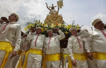 Imagen de referencia de un acto de Semana Santa al aire libre. Foto: Manuel Saldarriaga Quintero