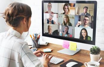 El Consejo de Estado consideró válidos los acuerdos entre empleadores y trabajadores sobre pagos de conectividad y uso de equipos personales en modalidades de teletrabajo. FOTO: Magnific.