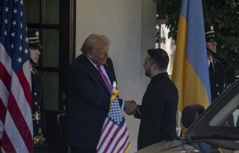 Zelenski tendría previsto viajar en los próximos días a Florida, con el objetivo de sostener conversaciones con Trump en su residencia de Mar-a-Lago. FOTO: AFP