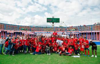 El equipo dirigido por el bogotano Felipe Santos venció 4-3 a Atlético Nacional en la final del Nacional sub-17. FOTO cortesía dim