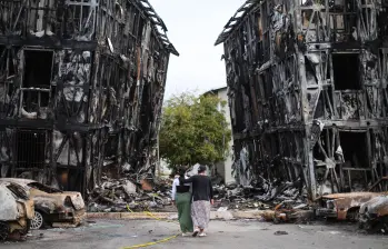 La tragedia provocada por los terremotos superó capacidad de hospitales y morgues. Familias aún no identifican la totalidad de los cuerpos encontrados. Foto: Jesus Vargas/Getty Images
