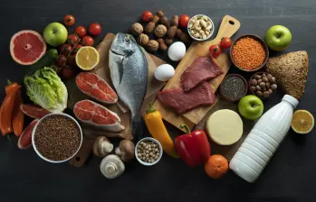 Una dieta balanceada puede influir en el cuidado de nuestra microbiota. imagen, Freepik